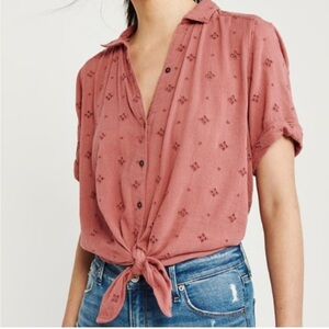 Abercrombie Pink Casual Button Down Shirt with Subtle Pattern